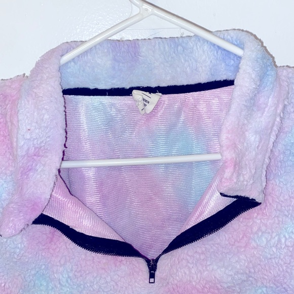 Tie-Dye Fleece Crop Top - Picture 4 of 4